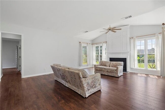 Building Photo - 7810 Brookwood Way