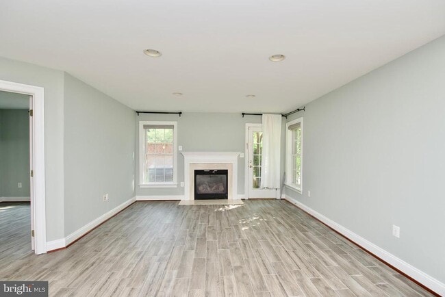 Building Photo - 6411 Velliety Ln