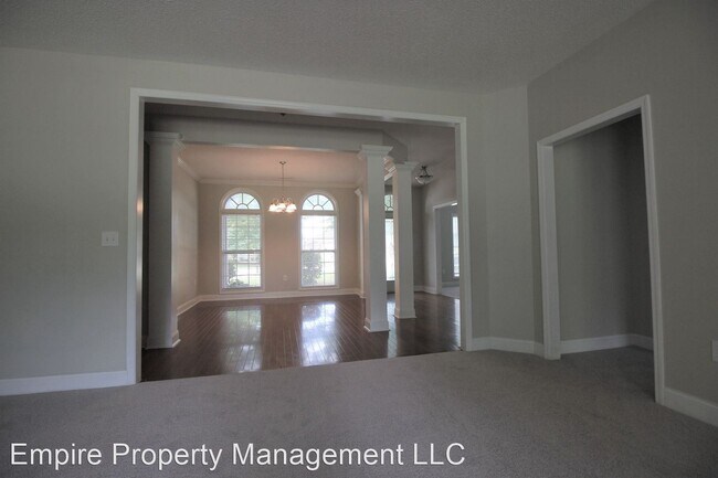 Building Photo - 5013 Patriot Park Dr SE