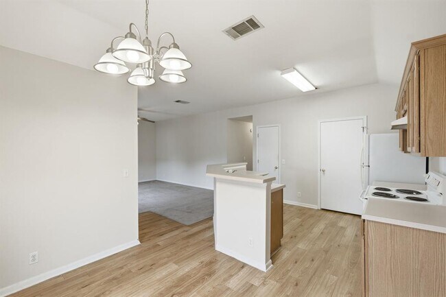 Building Photo - 3201E El Salido Pkwy