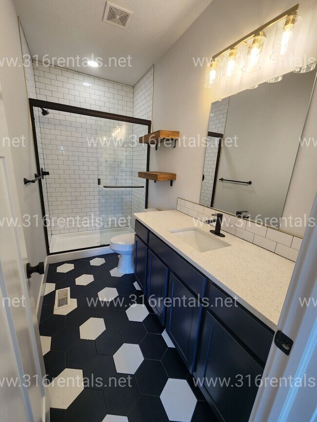 Building Photo - 8739-8741 E Summerside Pl