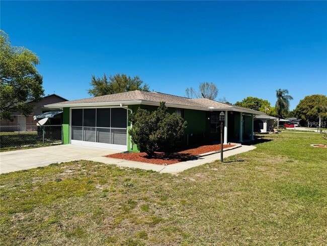 Building Photo - 7611 Summertree Ln