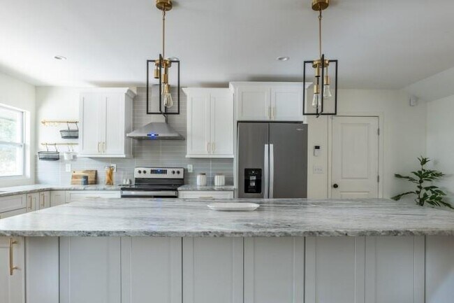 Building Photo - 3154 N Druid Hills Rd