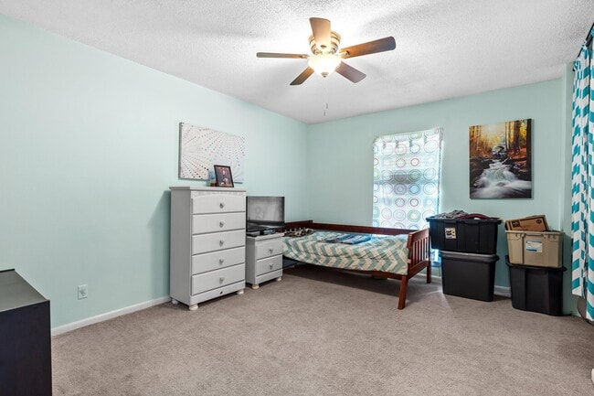 Building Photo - 2442 Duncan Dr