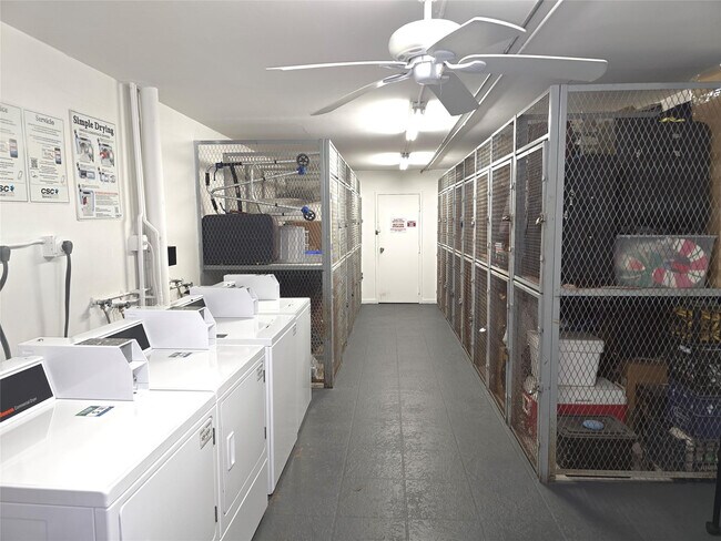 Building Photo - 300 SW 134th Way