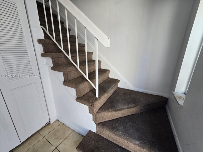 Building Photo - 5802 NW 21st St