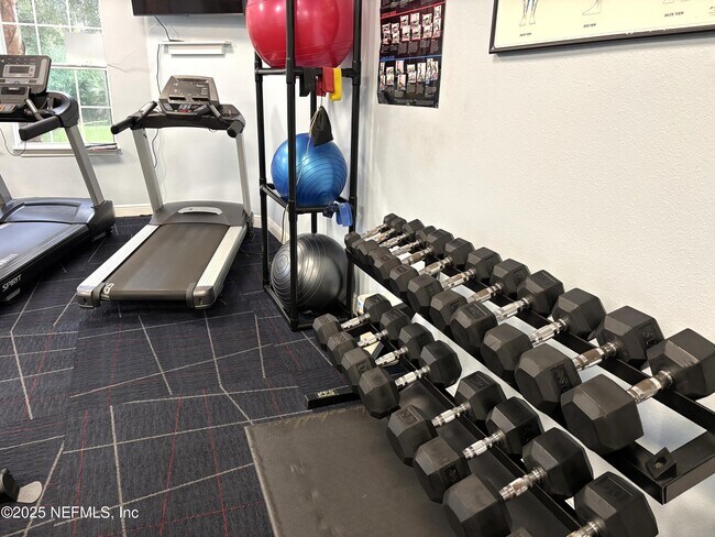 Building Photo - 160 Veracruz Dr