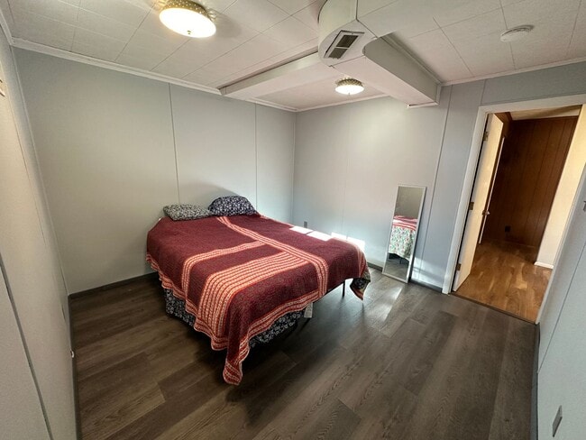 Building Photo - Spacious brick house in Lynchburg!