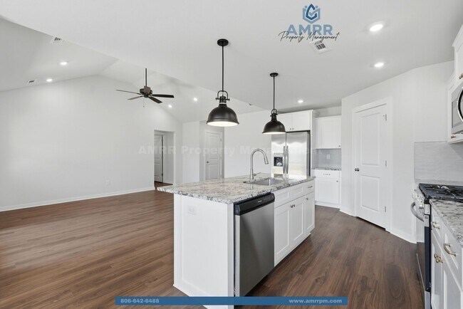 Building Photo - New Beginnings Start with AMRR: Spacious 3 Bedroom new build in Siloam Springs!