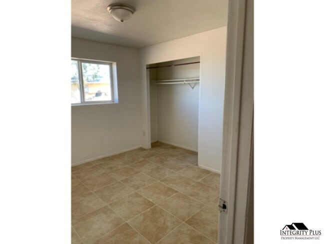 Building Photo - 3 bedroom 2 bath home centrally located in Casa Grande