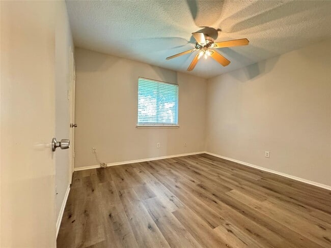 Building Photo - 7207 Zieglers Grove