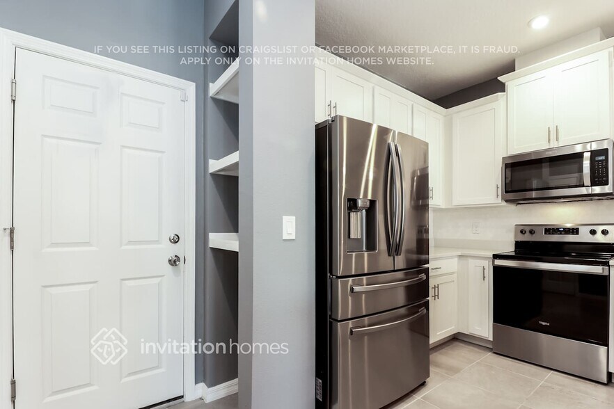 Building Photo - 1752 Fulfillment Dr