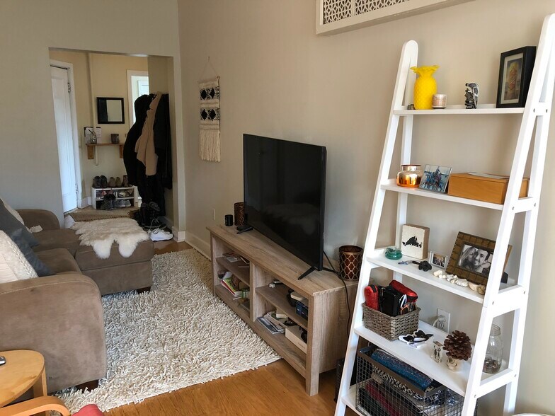 Building Photo - 246 S Huntington Ave