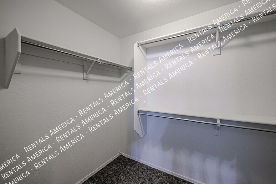 Building Photo - 45511 W Dirk St