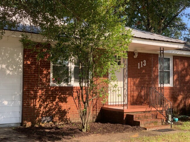 Building Photo - 113 Owens Cir
