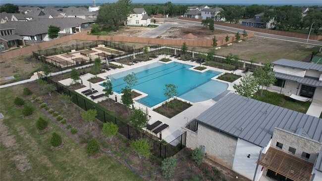 Building Photo - 215 Grand Cyn Wy