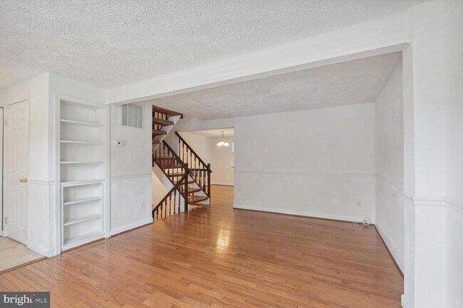 Building Photo - 5818 Rock Forest Ct