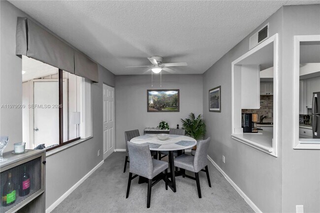 Building Photo - 737 Midway Dr