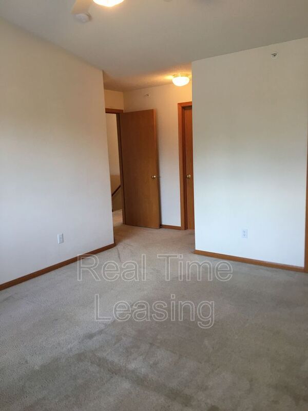 Building Photo - 8997 Scarlet Globe Dr