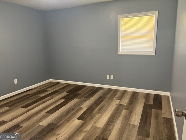 Building Photo - 2875 Carriage Ln