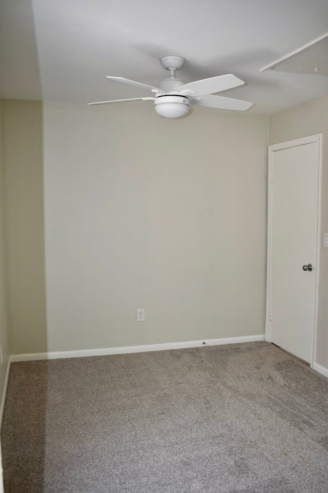 Second bedroom - 215 Beach St