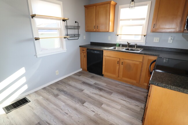 Building Photo - Charming 2-Bedroom Home in Appleton