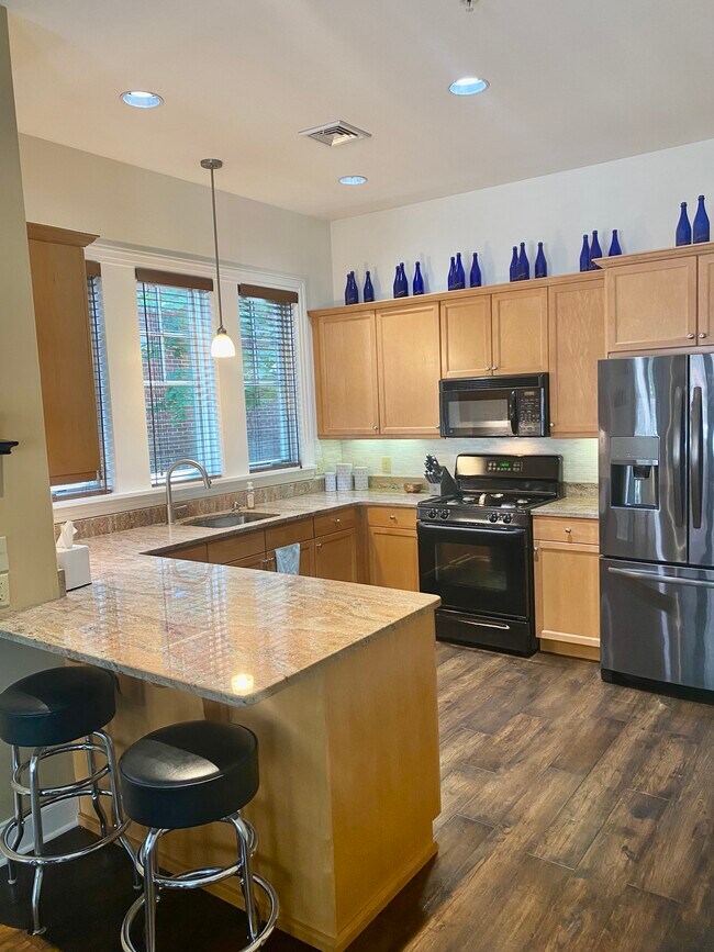 Building Photo - 30 Whistler Ct