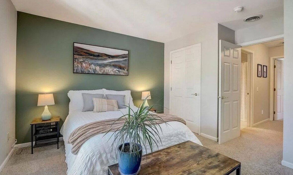 Building Photo - 2851 Holborn Cir