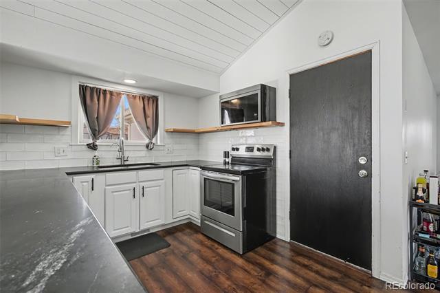 Building Photo - 7569 Red Mountain Dr