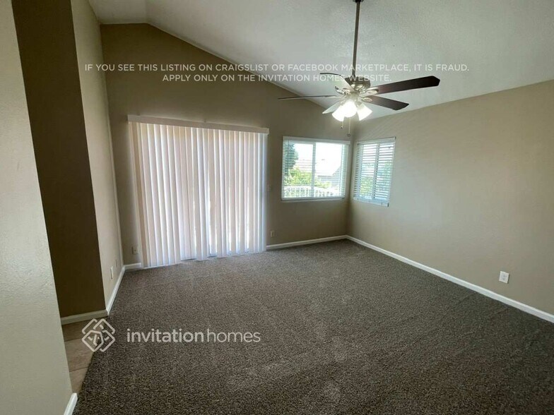 Building Photo - 35189 Pashal Pl