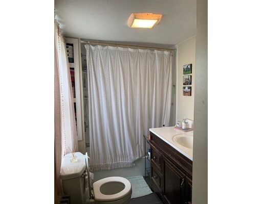 Building Photo - 157 Pearl St