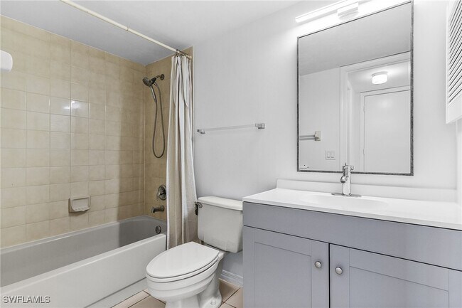 Building Photo - 4531 Bay Beach Ln