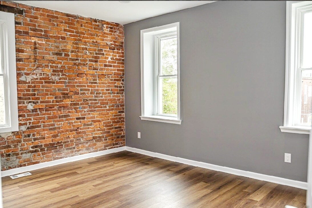 Building Photo - 5234 Walton Ave