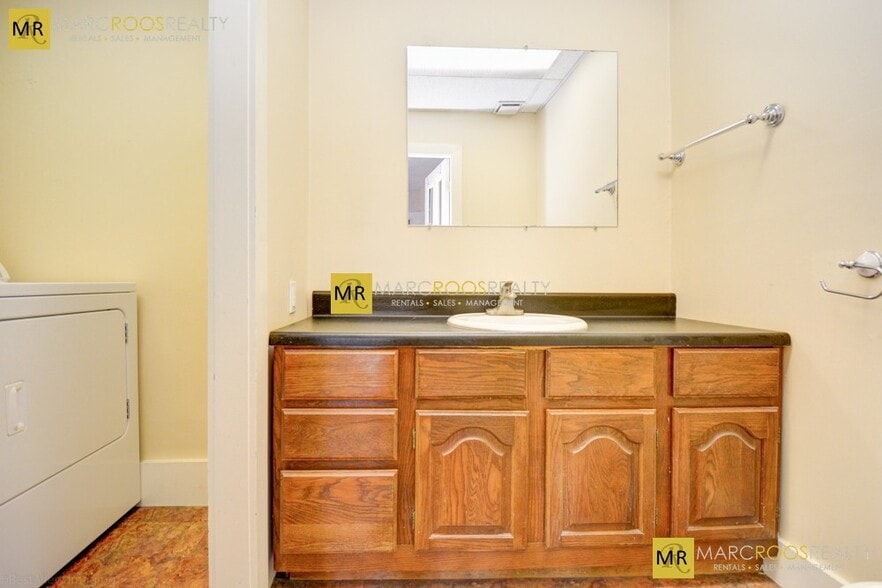 Building Photo - 46 South St