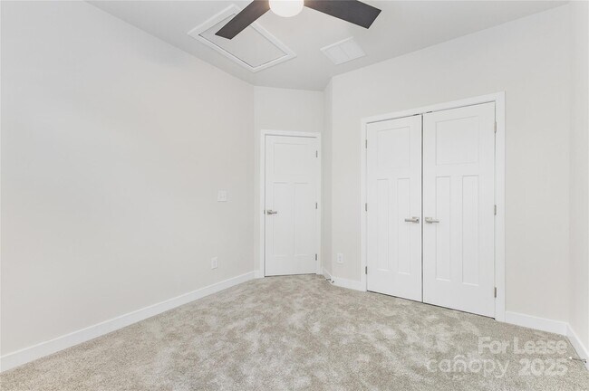 Building Photo - 306 New Gallant Dr