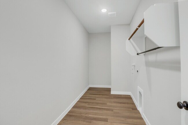 Building Photo - 8730 Thyme Mdw
