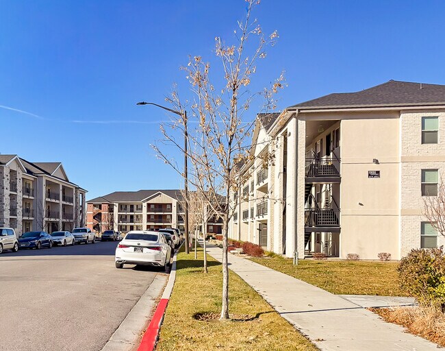 Building Photo - 64 W 600 S