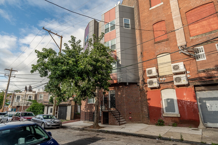 Building Photo - 421 N 39th St