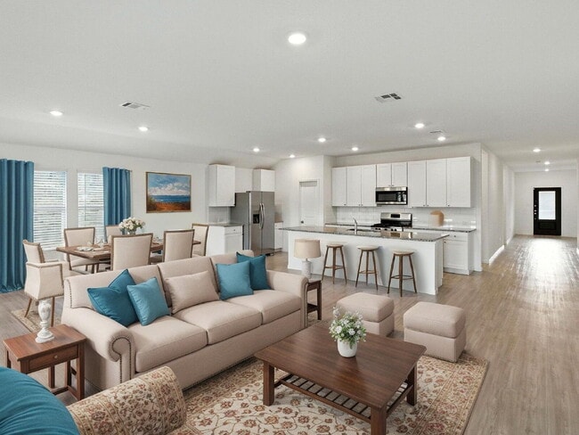 Building Photo - Beautiful 4 Bed, 3 Bath Home - Spacious & ...