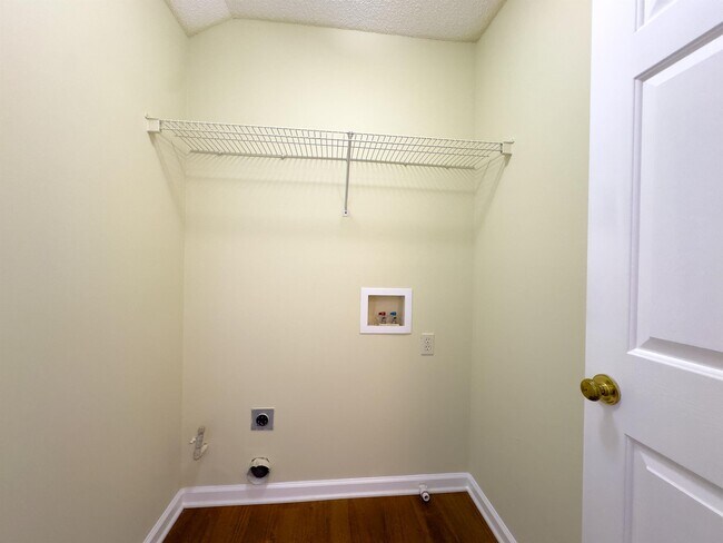 Building Photo - 3025 Oxwell Dr NW