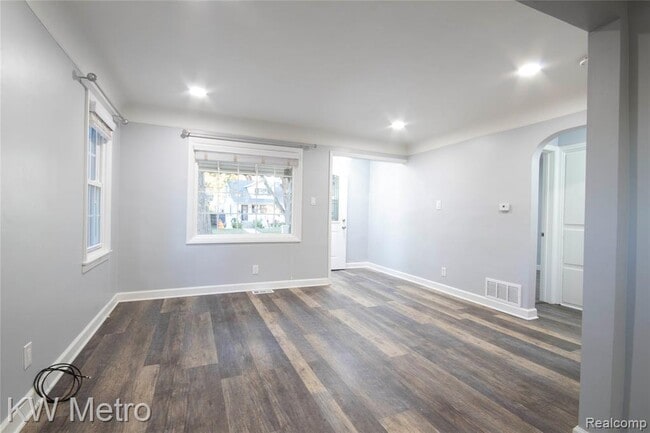 Building Photo - 22101 Ridgeway St