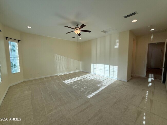 Building Photo - 3320 S Waterfront Dr