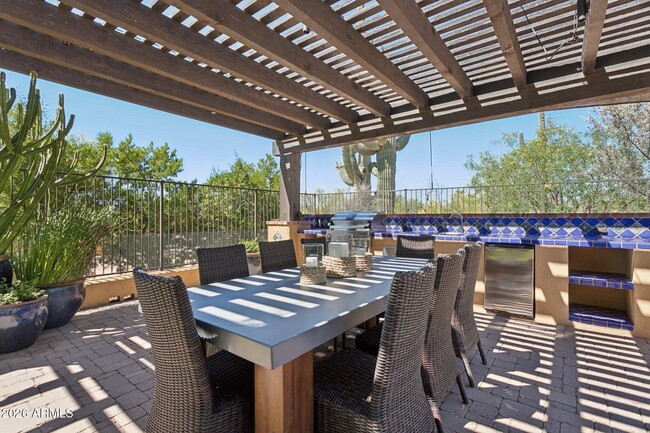 Building Photo - 7518 E Bent Tree Dr