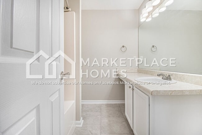 Building Photo - 4157 Park Chase Dr