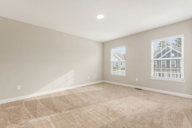 Building Photo - 727 Habitat Wy