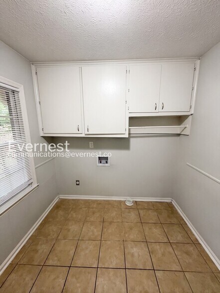 Building Photo - 644 GA-155 N