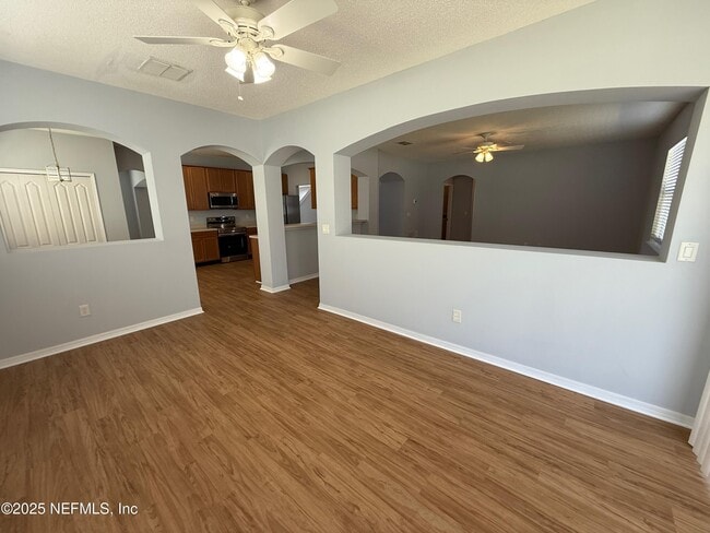 Building Photo - 3040 Postmill Dr