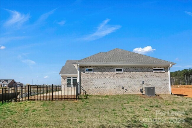 Building Photo - 3054 Constitution Ln