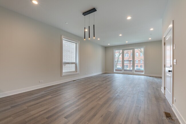 Building Photo - 4021 N Keystone Ave