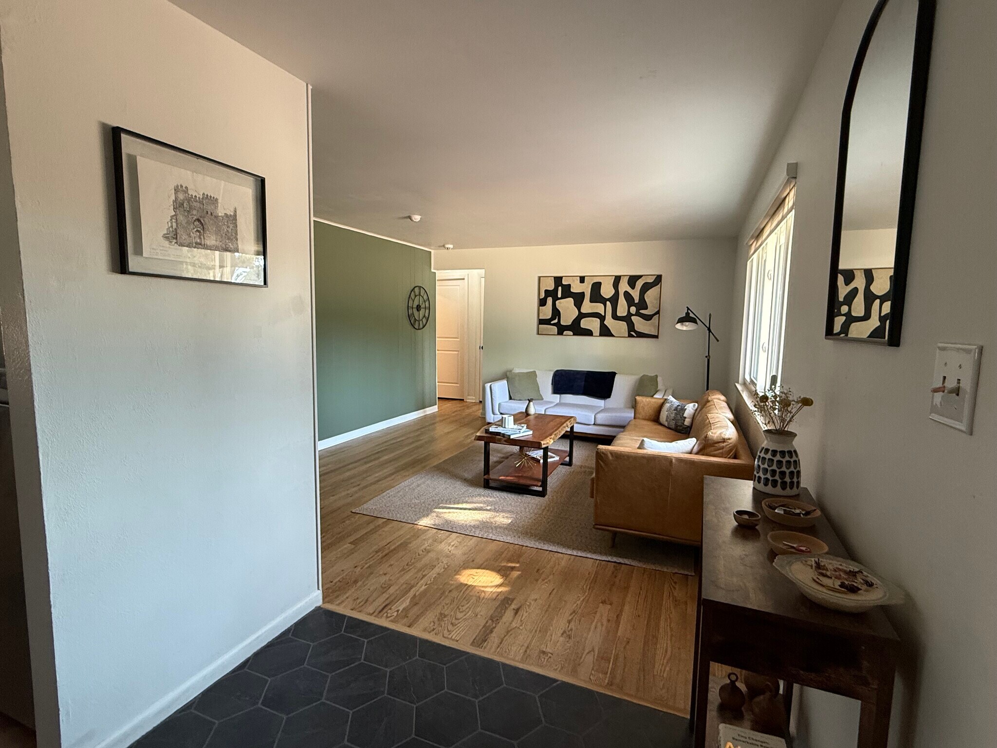 Building Photo - 6675 Fenton St